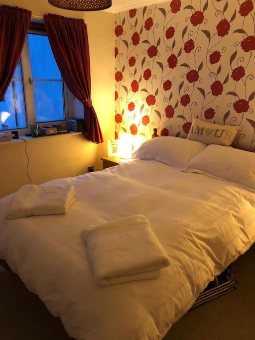Lovely Riverside Flat Stifford Bagian luar foto